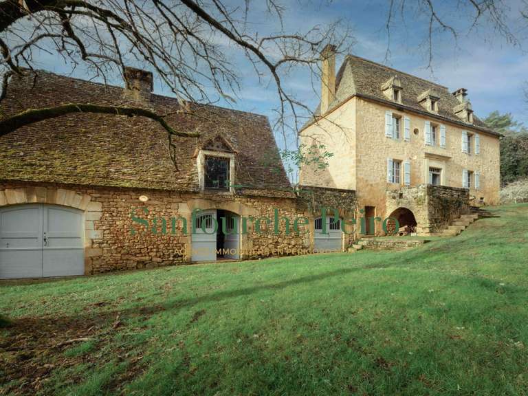 Maison Sarlat-la-Canéda - 4 chambres - 197m²