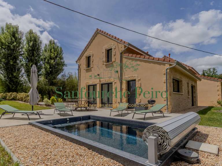Maison Sarlat-la-Canéda - 9 chambres - 407m²