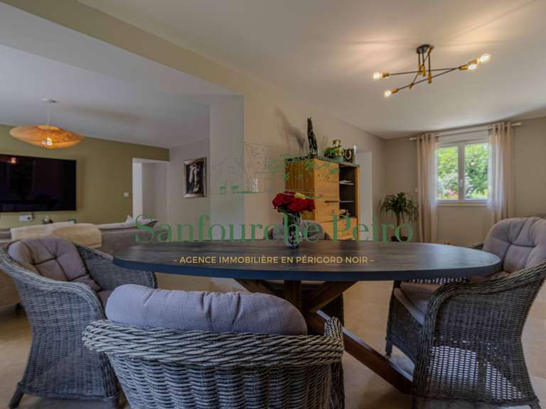 Maison Sarlat-la-Canéda - 9 chambres - 407m²