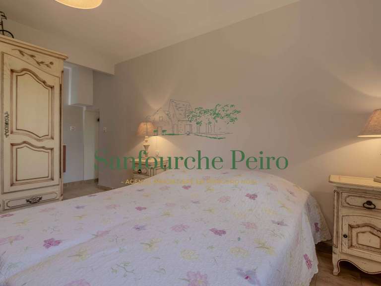 Maison Sarlat-la-Canéda - 9 chambres - 407m²