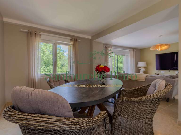 Maison Sarlat-la-Canéda - 9 chambres - 407m²