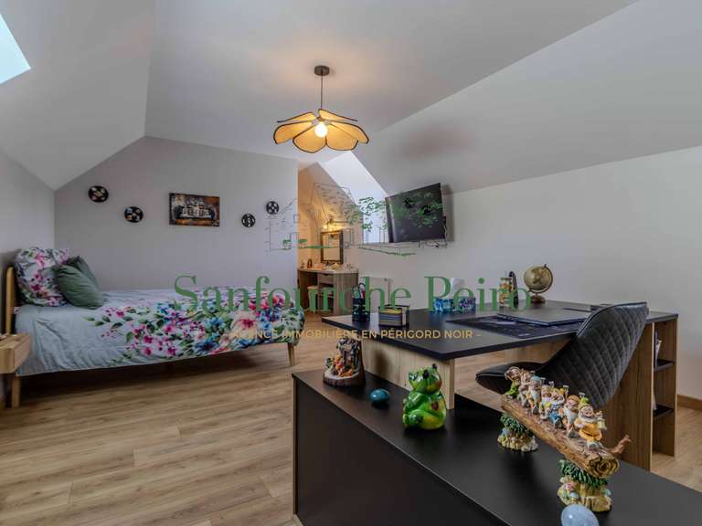 Maison Sarlat-la-Canéda - 9 chambres - 407m²