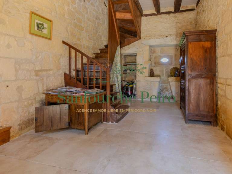 Maison Sarlat-la-Canéda - 5 chambres - 222m²