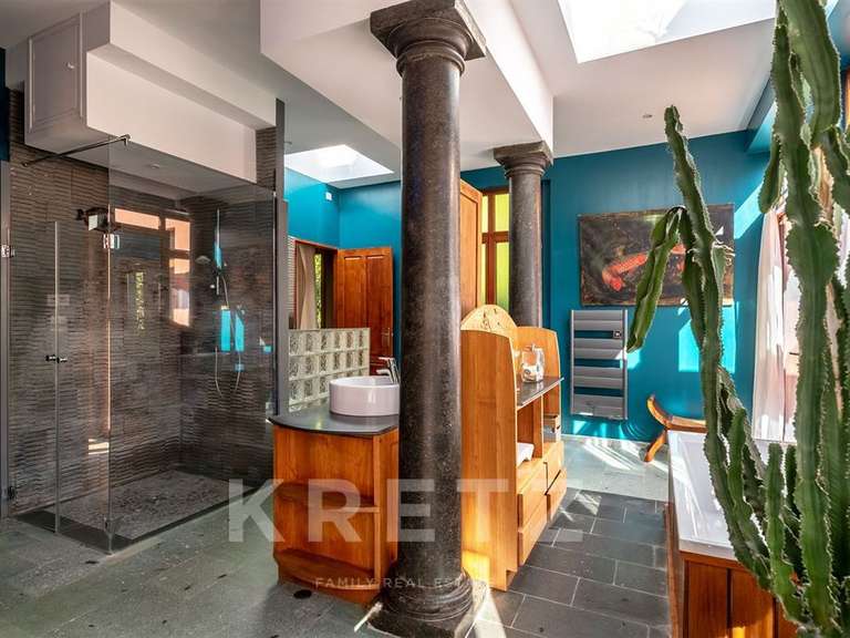 Maison Sarlat-la-Canéda - 3 chambres - 365m²