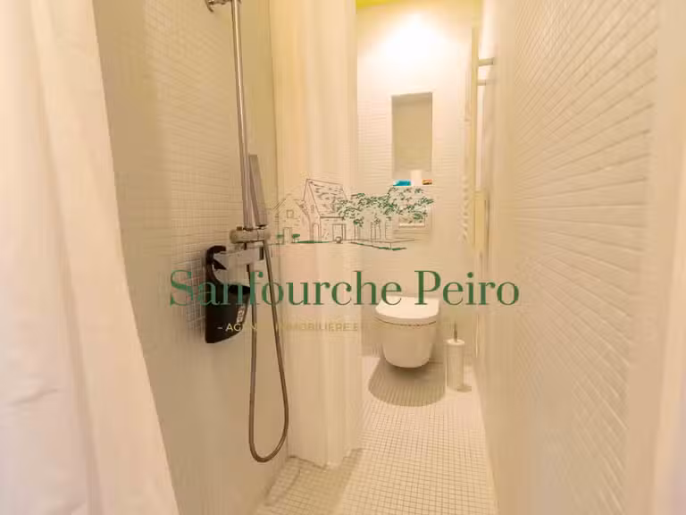 Maison Sarlat-la-Canéda - 6 chambres - 171m²