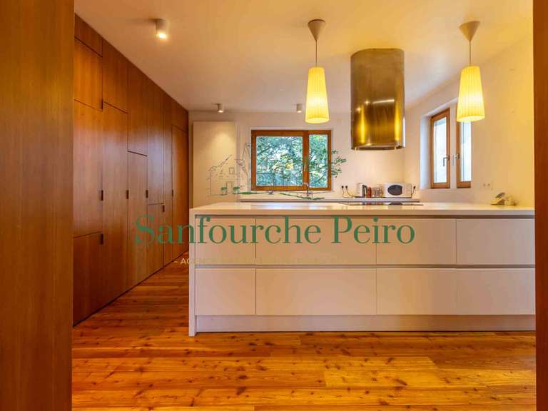 Maison Sarlat-la-Canéda - 6 chambres - 171m²