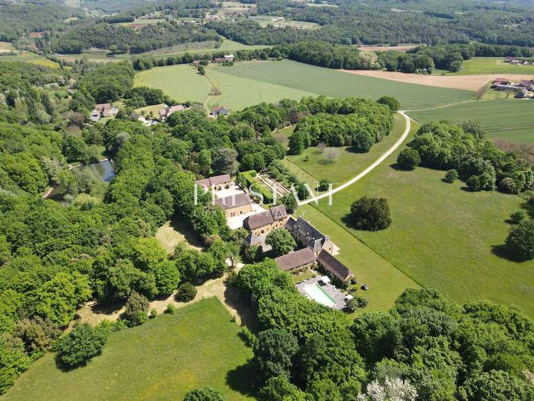 Manoir Sarlat-la-Canéda - 13 chambres - 680m²