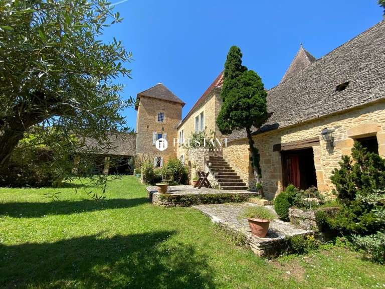 Manoir Sarlat-la-Canéda - 9 chambres - 480m²