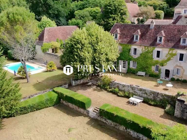 Propriété Sarlat-la-Canéda - 6 chambres - 250m²