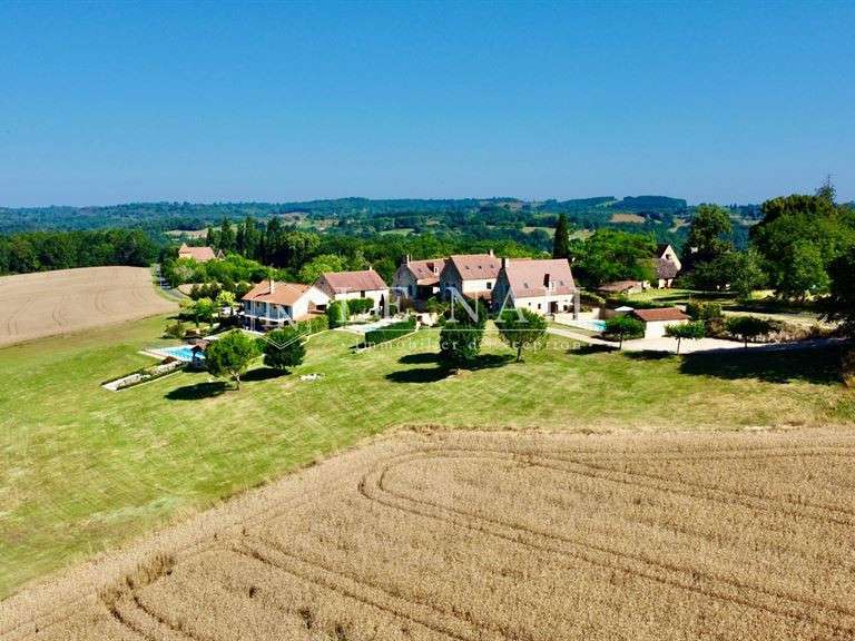 Propriété Sarlat-la-Canéda - 15 chambres - 750m²