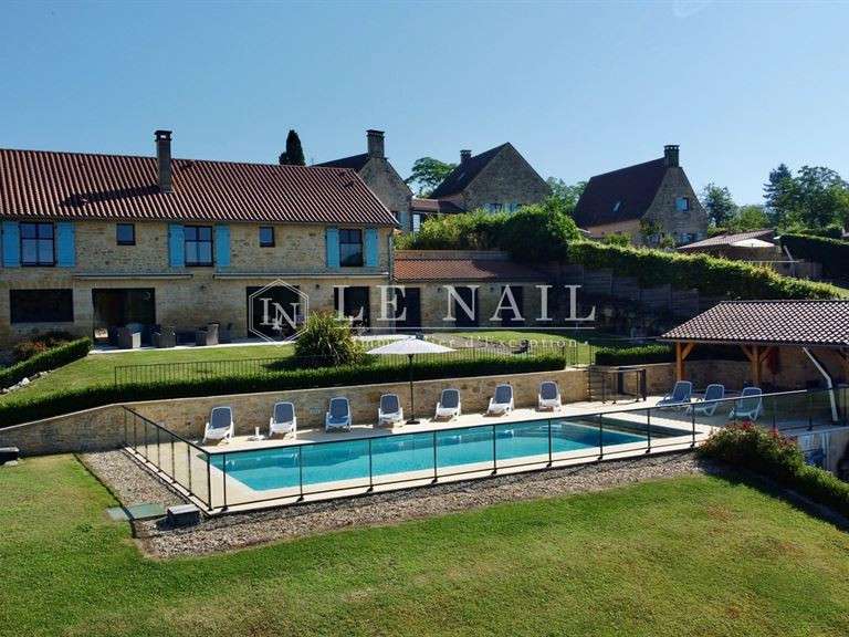 Propriété Sarlat-la-Canéda - 15 chambres - 750m²