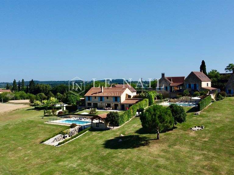 Propriété Sarlat-la-Canéda - 15 chambres - 750m²