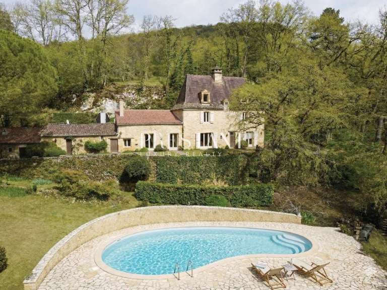 Propriété Sarlat-la-Canéda - 4 chambres - 217m²