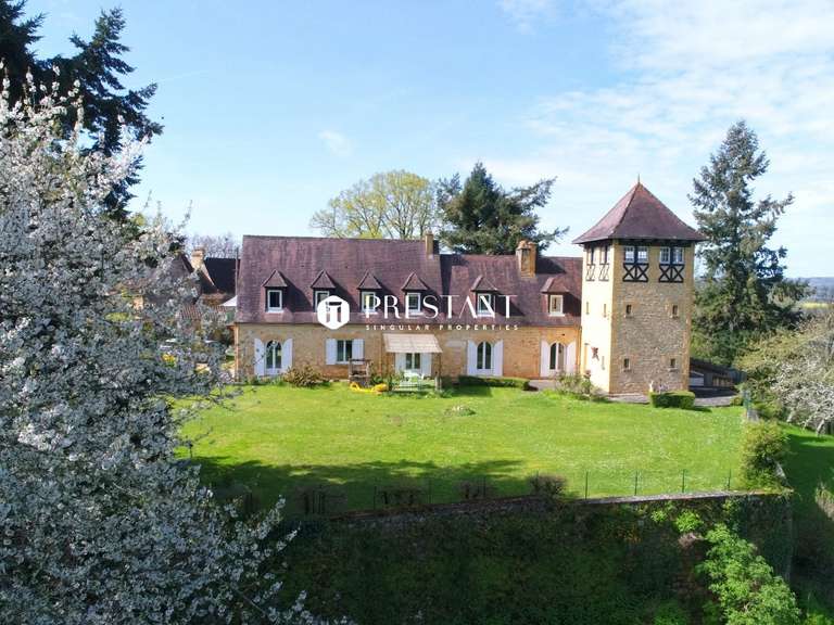 Propriété Sarlat-la-Canéda - 10 chambres - 512m²