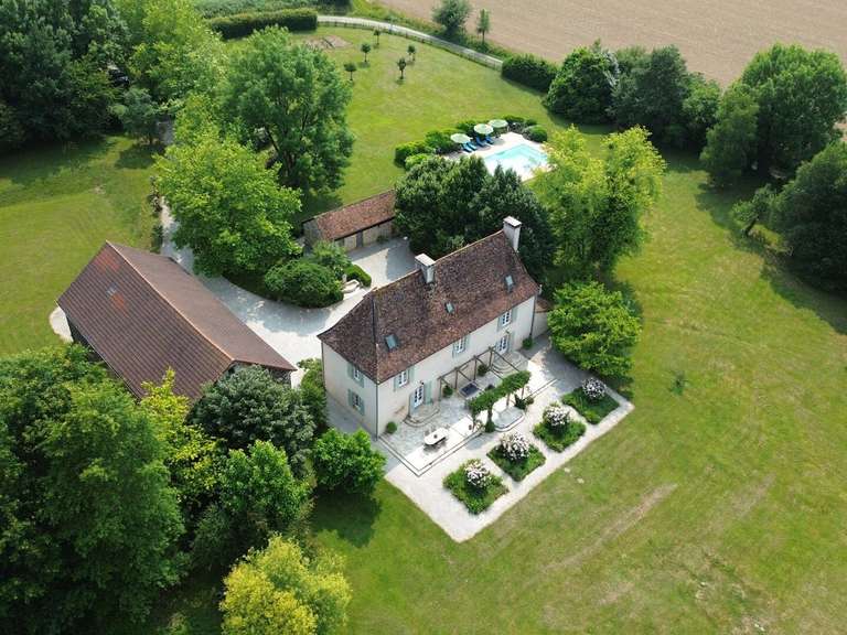 Maison Sarrazac - 4 chambres - 243m²