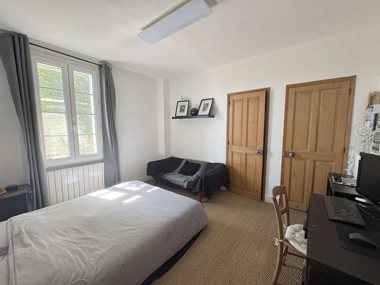 Maison Sarrians - 5 chambres - 225m²