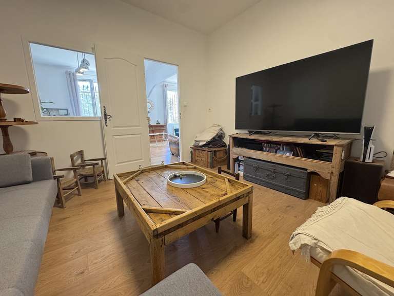 Maison Sarrians - 5 chambres - 225m²