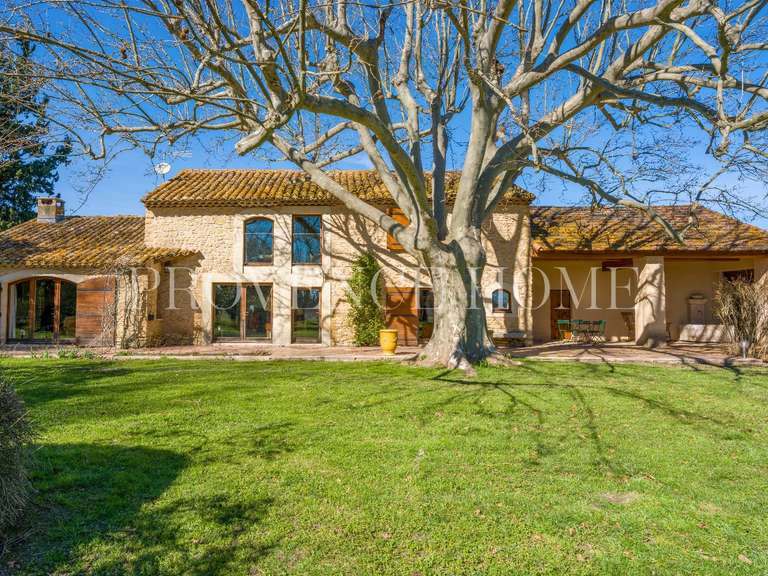 Maison Sarrians - 4 chambres - 205m²