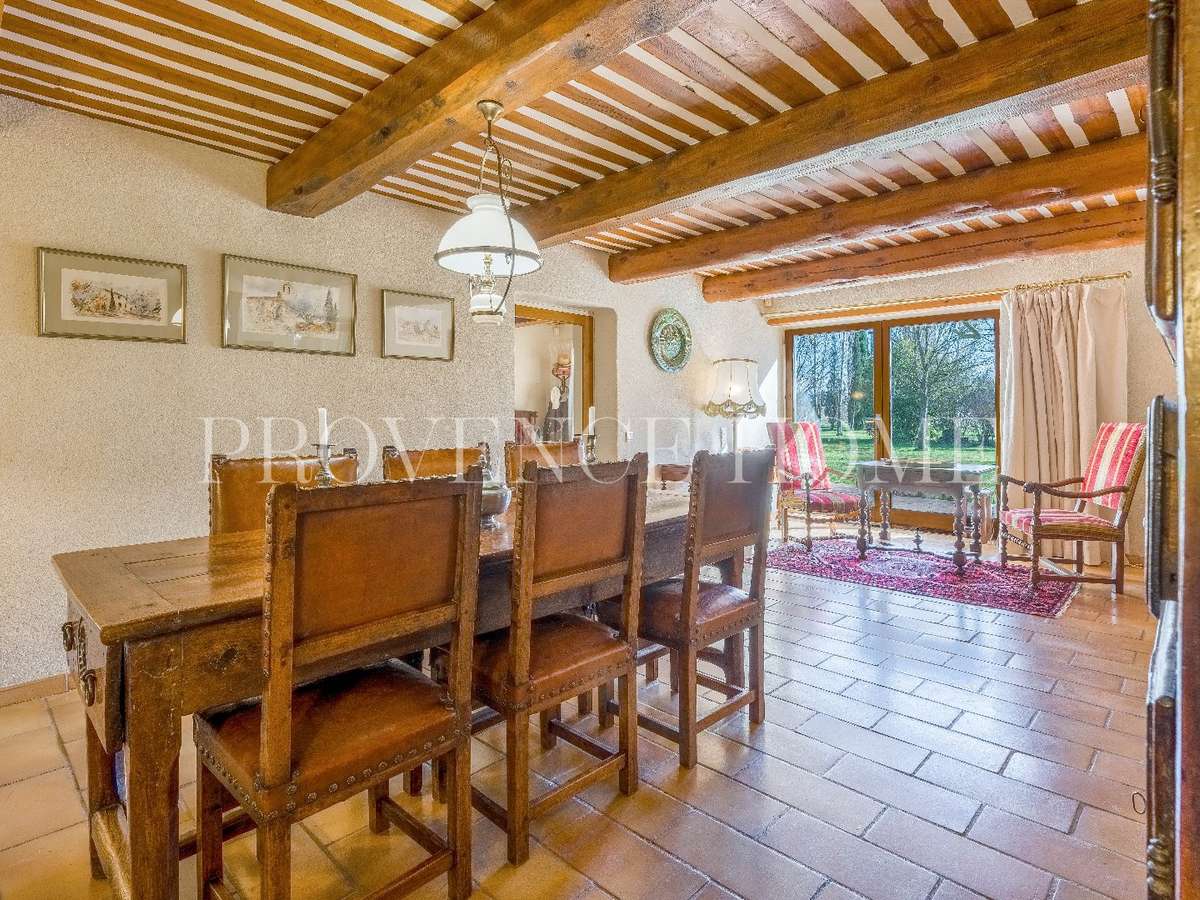 Maison Sarrians