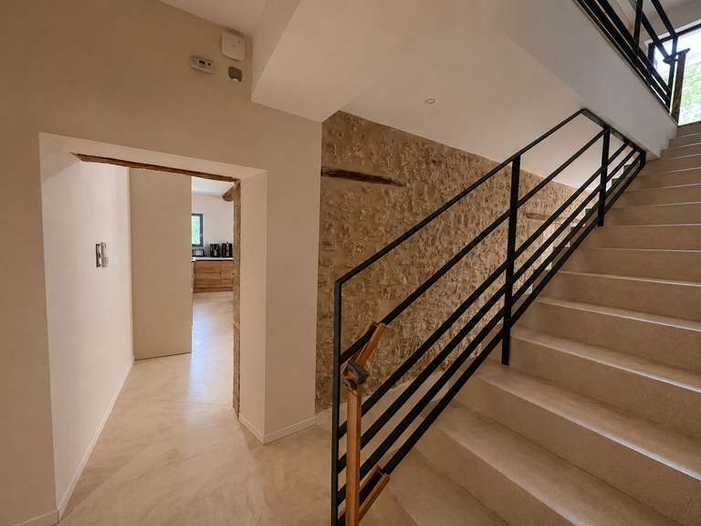 Maison Sarrians - 4 chambres - 200m²