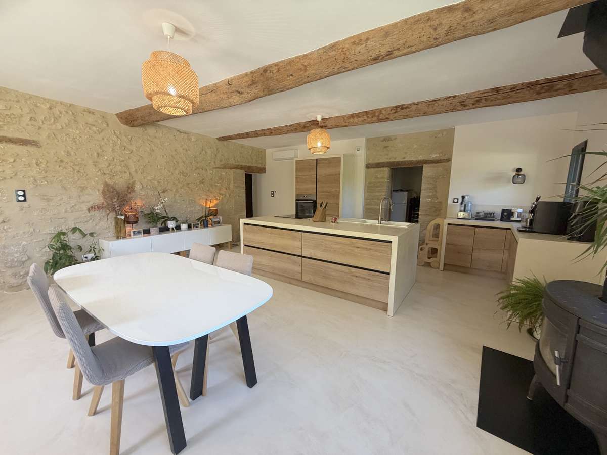 Maison Sarrians