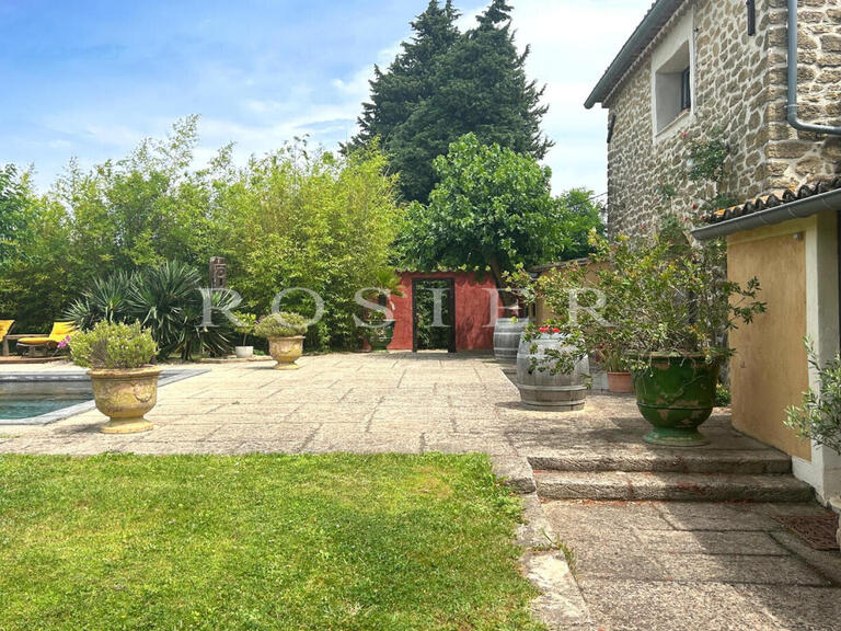 Villa Sarrians - 9 bedrooms - 411m²