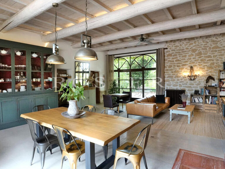 Villa Sarrians - 9 bedrooms - 411m²