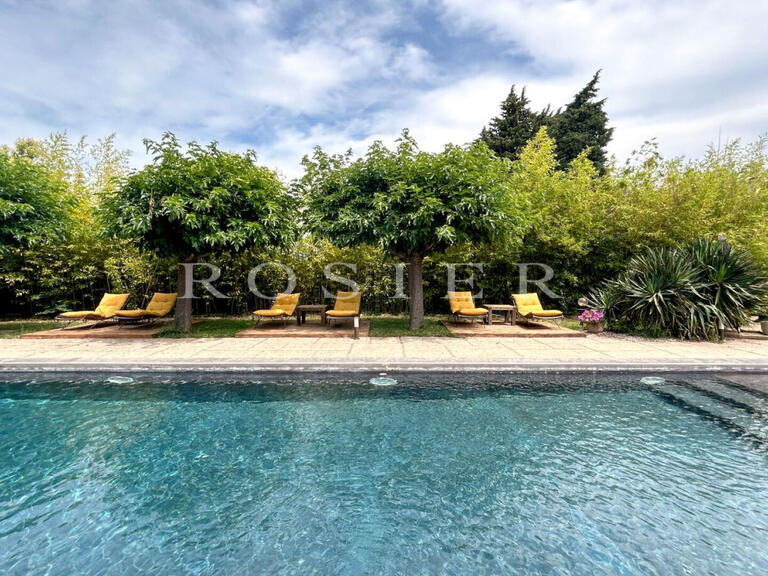 Villa Sarrians - 9 bedrooms - 411m²