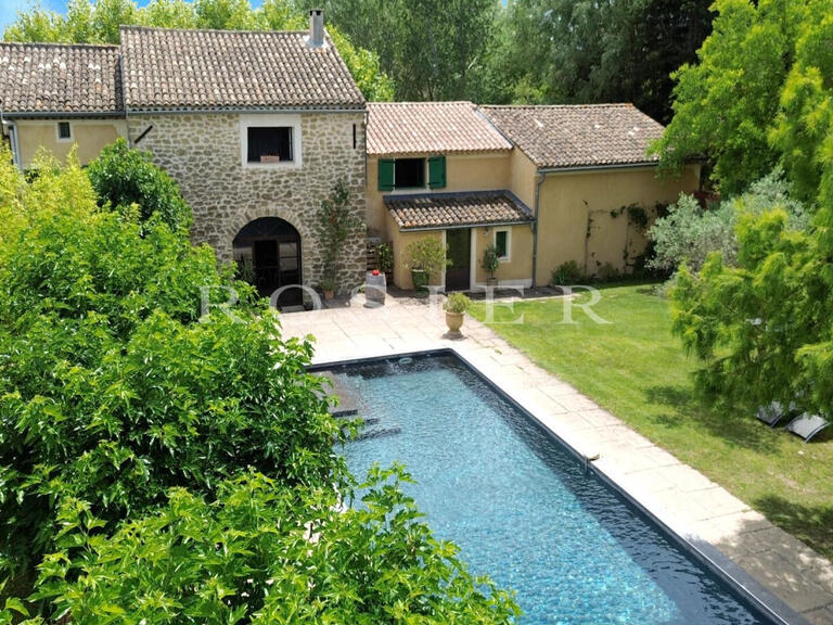 Villa Sarrians - 9 bedrooms - 411m²