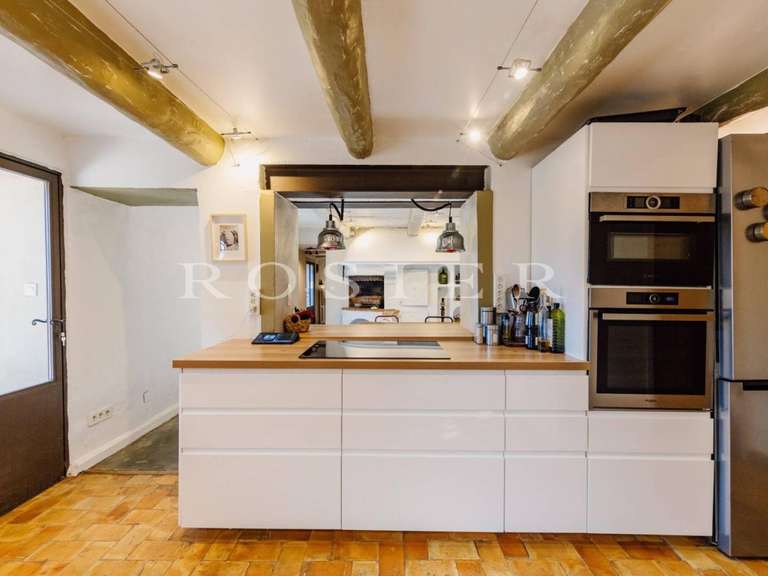 Villa Sarrians - 9 chambres - 411m²