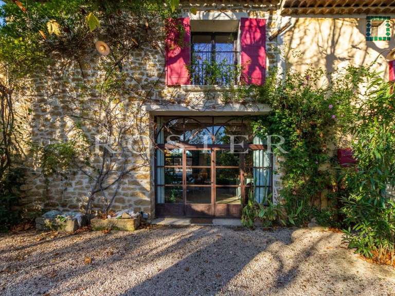 Villa Sarrians - 9 chambres - 411m²