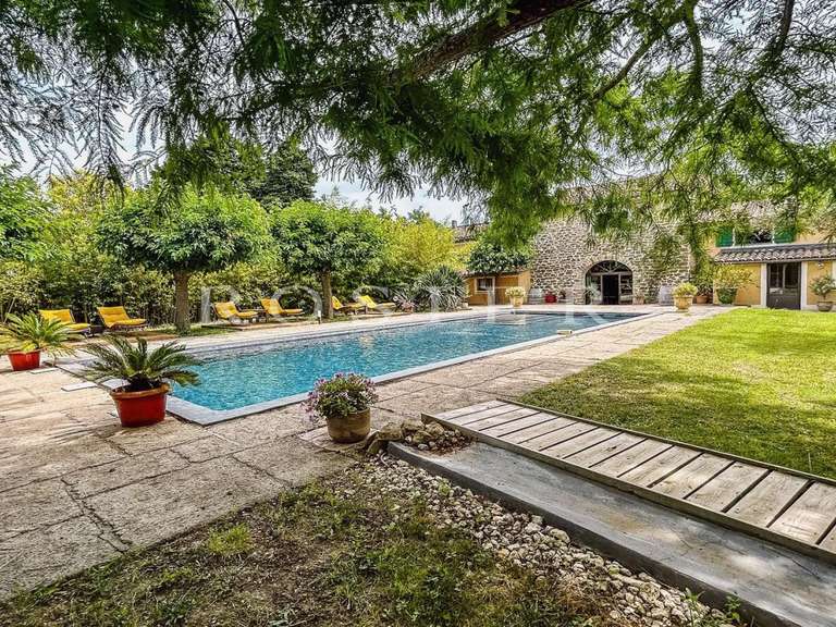 Villa Sarrians - 9 chambres - 411m²