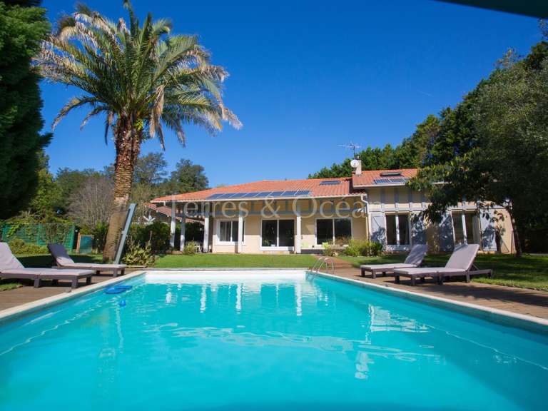 Maison Saubion - 8 chambres - 322m²