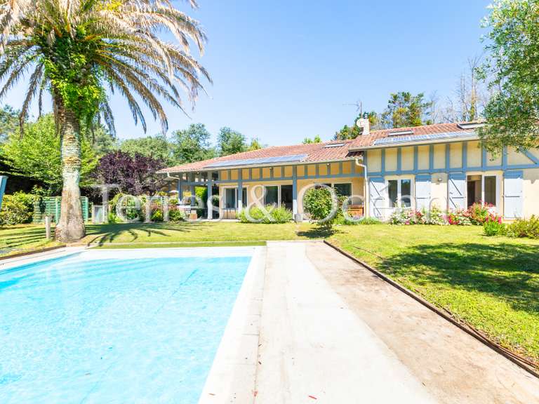 Maison Saubion - 8 chambres - 322m²