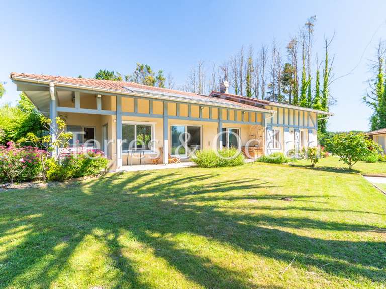 Maison Saubion - 8 chambres - 322m²