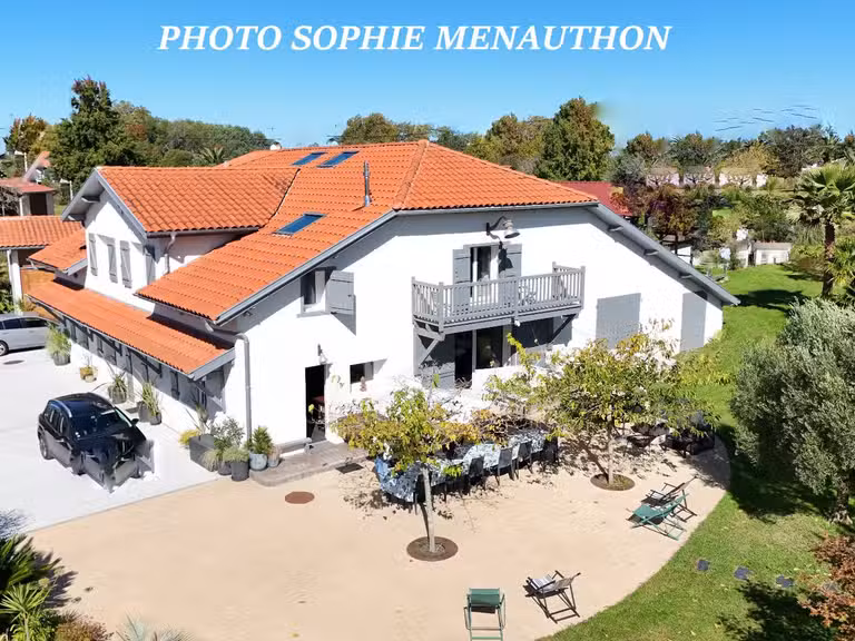 Maison Saubrigues - 7 chambres - 312m²