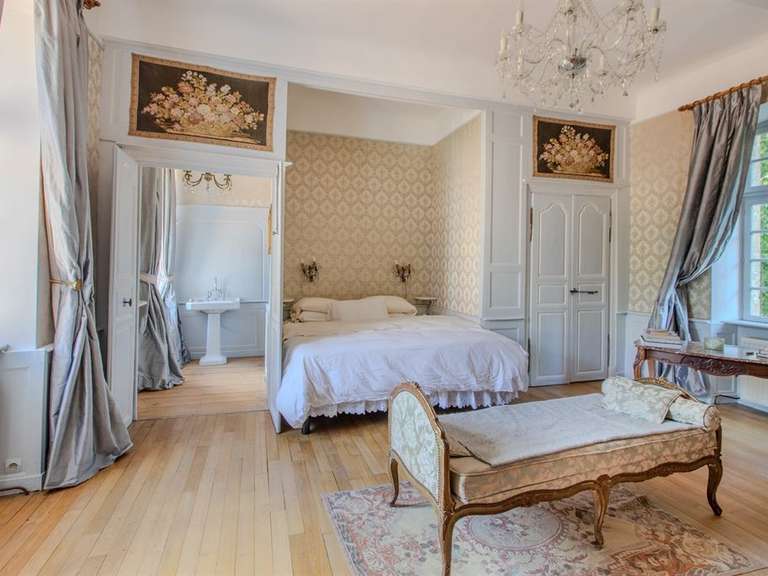 Château Saulieu - 8 chambres - 530m²