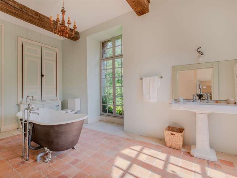 Château Saulieu - 8 chambres - 530m²