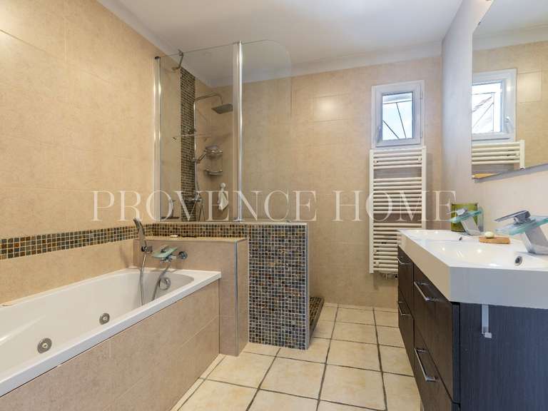 Maison Sault - 5 chambres - 175m²