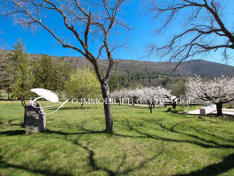 Maison Sault - 7 chambres - 376m²