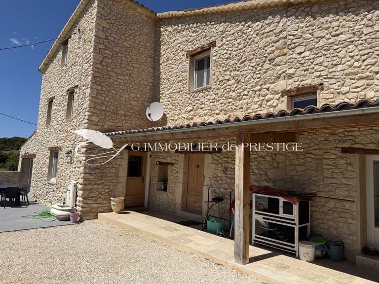 Maison Sault - 7 chambres - 403m²