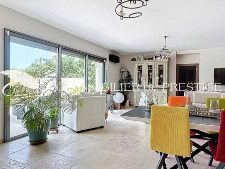 Villa Sault - 4 chambres - 181m²