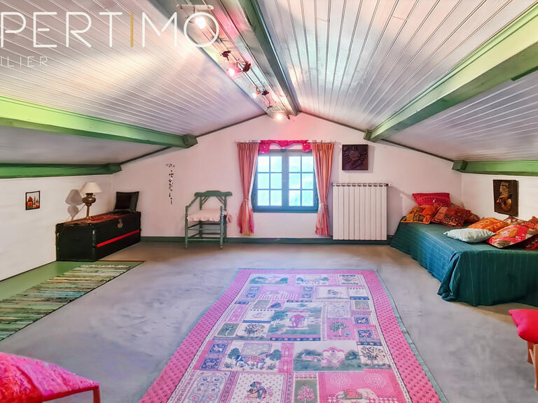 Maison Saumane - 6 chambres - 275m²