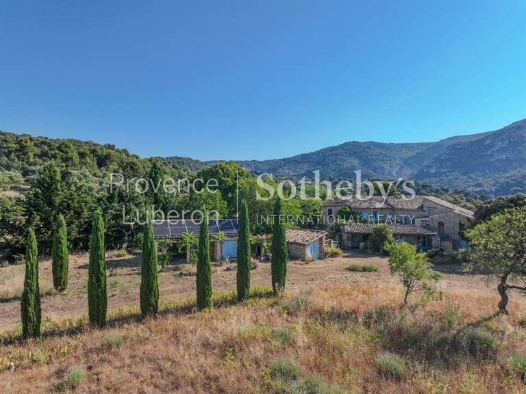 Maison Saumane-de-Vaucluse - 5 chambres - 350m²