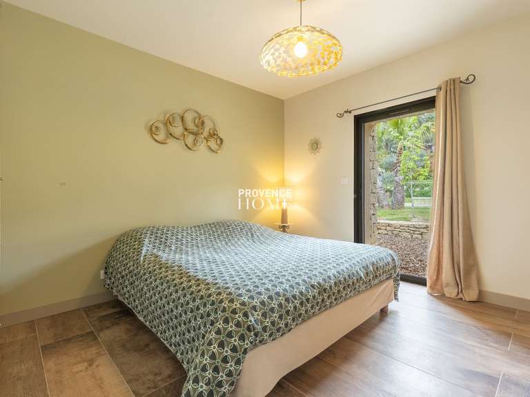 Maison Saumane-de-Vaucluse - 3 chambres - 160m²
