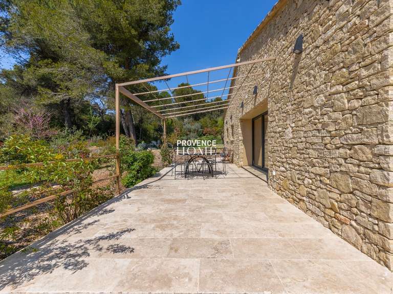 Maison Saumane-de-Vaucluse - 3 chambres - 160m²