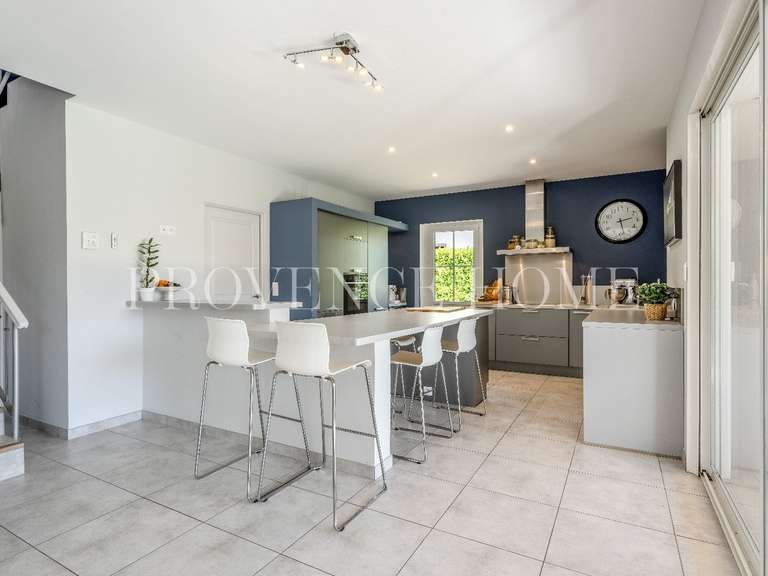 Maison Saumane-de-Vaucluse - 4 chambres - 159m²