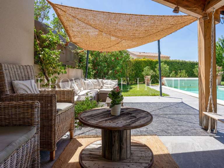Maison Saumane-de-Vaucluse - 4 chambres - 159m²
