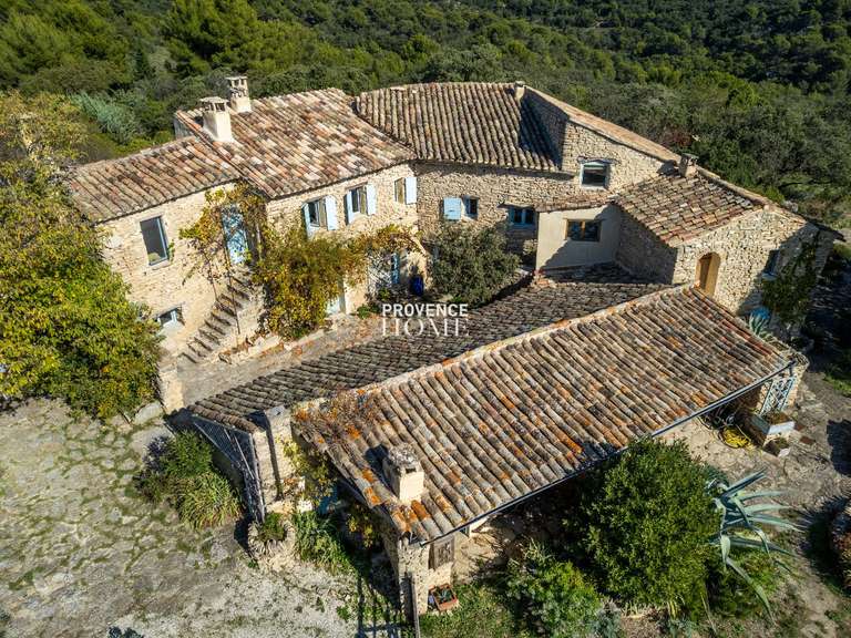 Propriété Saumane-de-Vaucluse - 5 chambres - 350m²