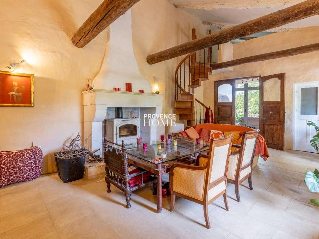Property Saumane-de-Vaucluse